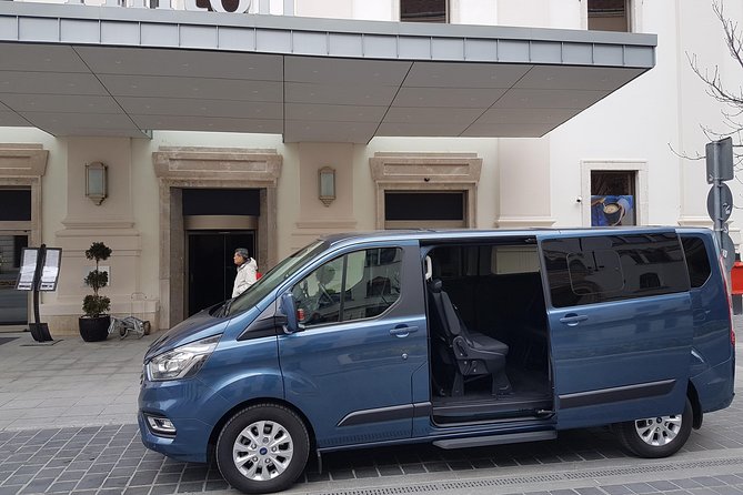 Budapest Roundtrip Private Airport Transfer - Door-to-Door Pickup Without the Budapest Chaos
