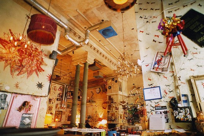 Budapest Ruin Bars Evening Walking Tour with Drinks & Street Food - Logistics that actually affect your night