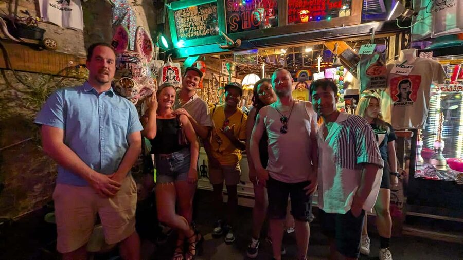 Budapest: Ruin Bars, Street Art, and Jewish Quarter Tour - Key Things You’ll Notice on This Tour