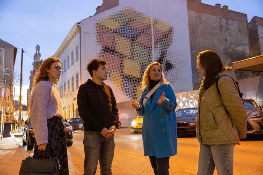 Budapest: Ruin Bars, Street Art, and Jewish Quarter Tour - From Budapest Eye to the Jewish Quarter, You Start With Real Momentum