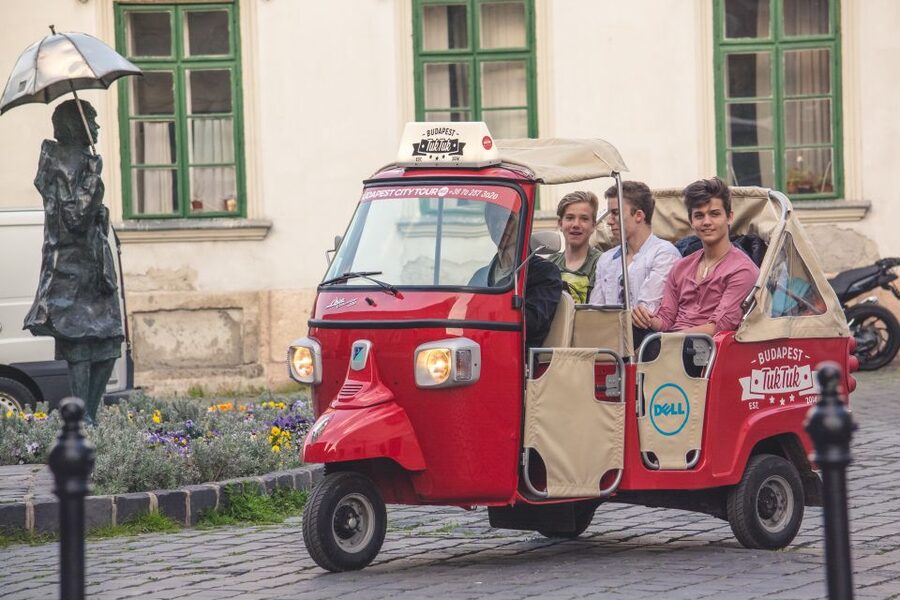 Budapest: Scenic Tuk Tuk Tour - Comfort, Safety, and Realistic Stop Times