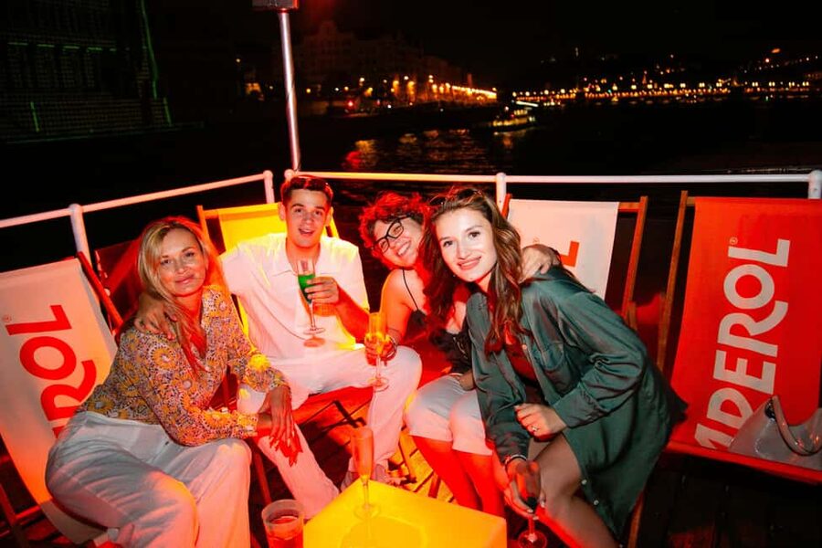 Budapest: Sightseeing River Cruise with Unlimited Cocktails - Danube Sunset Views, Plus Unlimited Prosecco, What You’re Really Buying