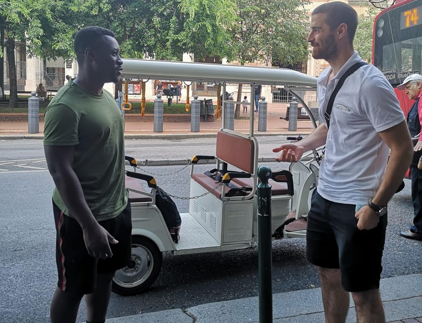 Budapest: Sightseeing Tour by Electric Tuktuk - Where you start at Oktogon 2, and what the first minutes feel like