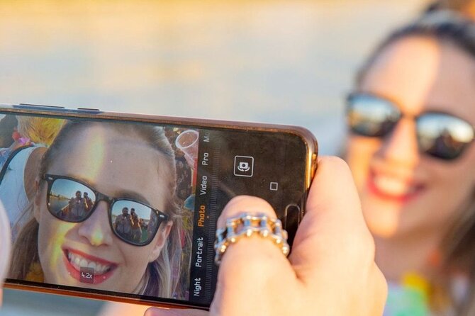 Budapest Sip and Sail Danube Cruise with Unlimited Prosecco - Getting On Board at Akadémia 2 Ponton: The Part You Should Not Rush