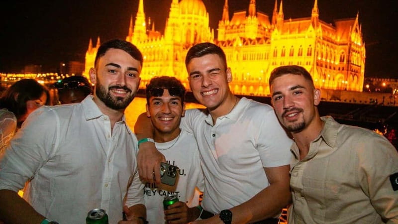 Budapest: Sip & Sail Danube Cruise with Unlimited Beer - How the Sunset and Night Lighting Changes the Sights