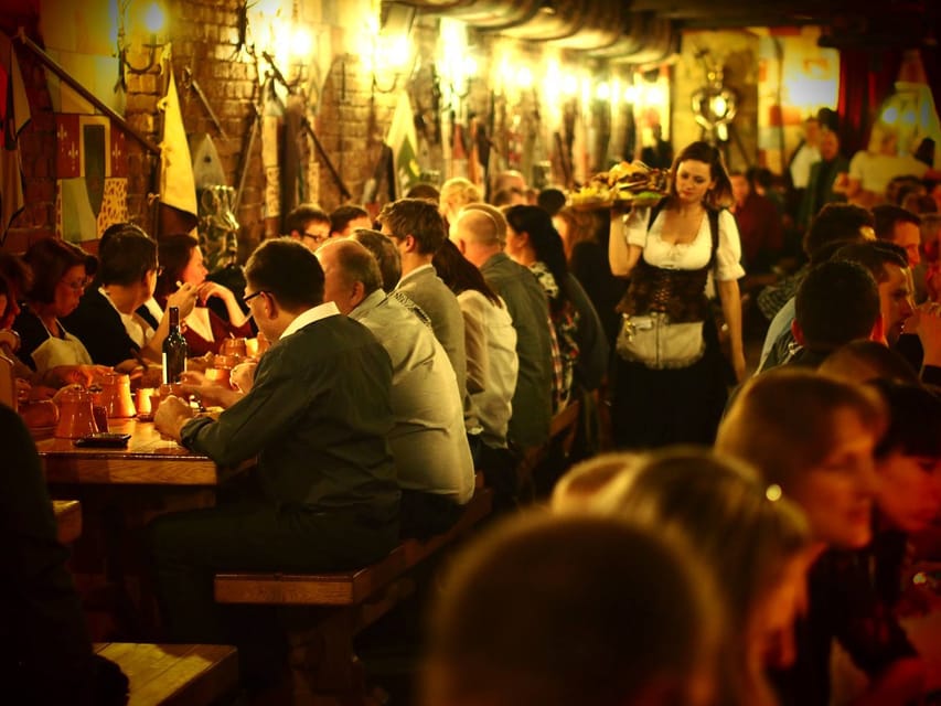 Budapest: Sir Lancelot Medieval Dinner with Drink and Show - Eating style details that can surprise you