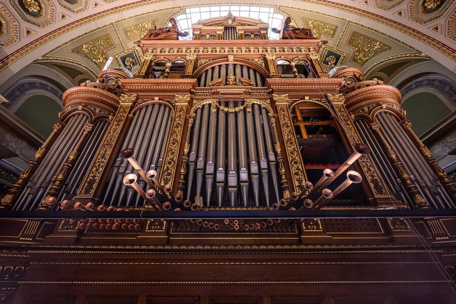 Budapest: St.Stephen's Basilica Grand Organ Concert Tickets - After the music: church time, treasury highlights, and the Holy Dexter