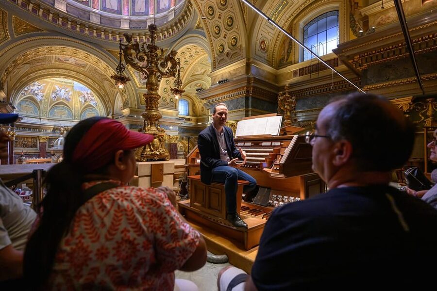 Budapest: St.Stephen's Basilica Grand Organ Concert Tickets - The organist talk that makes the music click