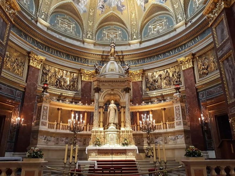 Budapest: St. Stephen's Basilica Tour & Music Performance - Outside the basilica: the clues you’ll learn before you step in