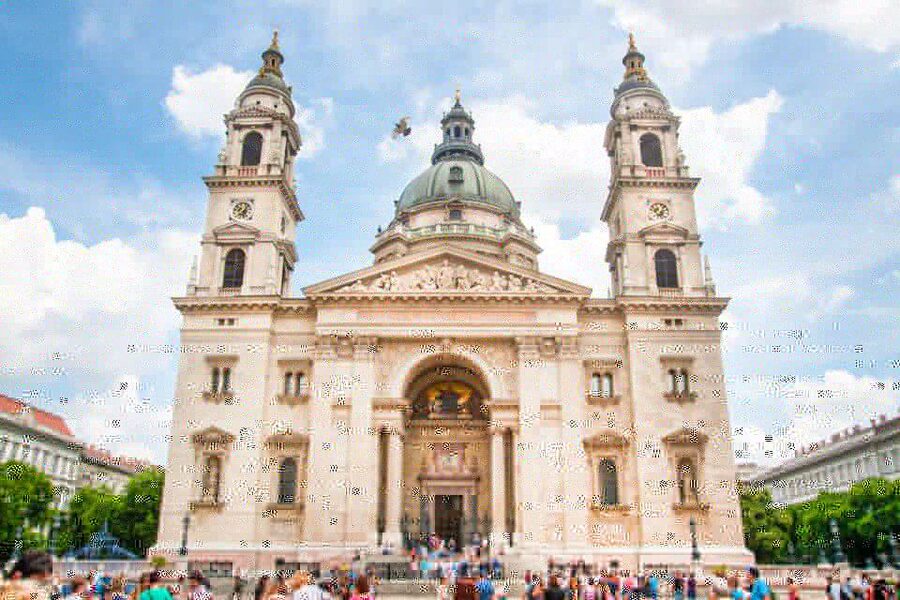 Budapest: St Stephen's Basilica Tour - Finding the Tour, Avoiding the Ticket Office Chaos