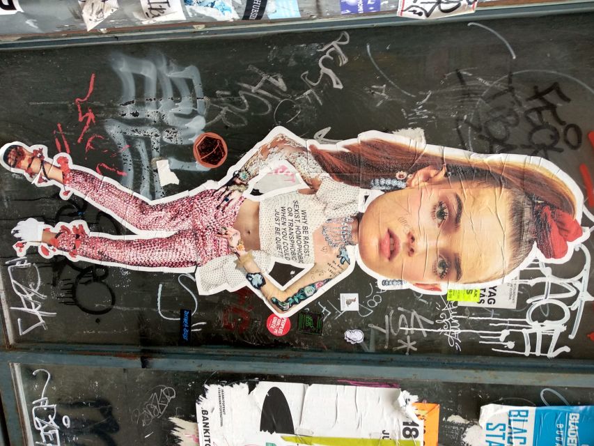 Budapest: Street Art Tour - Timing, walking, and what to wear