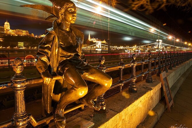 Budapest Street Photography by Lukacs Gabor - A street-photo tour that acts like camera coaching