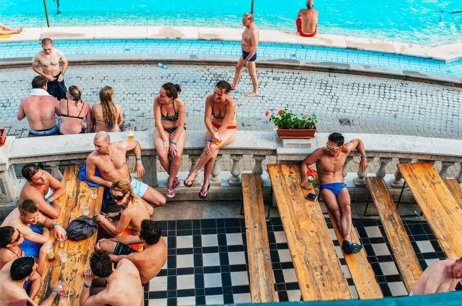 Budapest: Széchenyi Spa Day Ticket with Optional Upgrades - Széchenyi Bath in plain terms: what this ticket really gives you