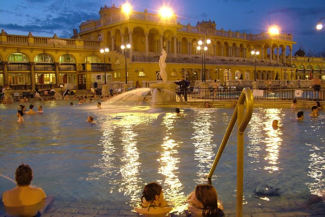 Budapest Széchenyi Spa with Danube Cruise and Optional Dinner - Tips that can save your sanity (and a few euros)