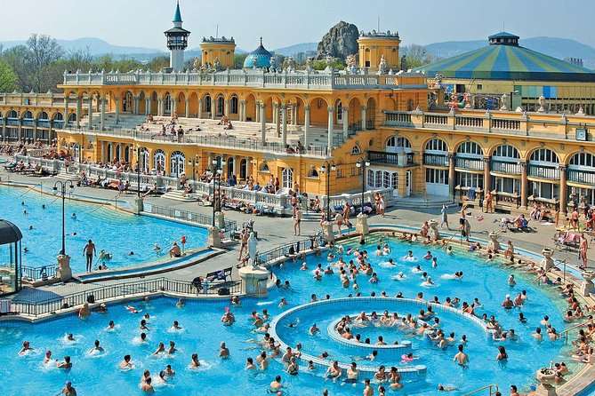 Budapest Széchenyi Thermal Spa Ticket - A realistic 4-hour flow: pools, steam, sauna, repeat