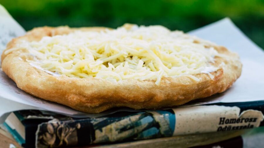 Budapest: Taste Gulyás & Hungarian Street Classics - What you eat on the tour, stop by stop