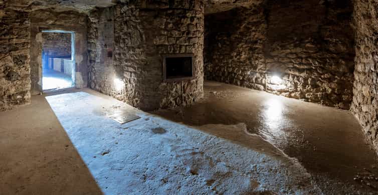 Budapest: The WWII Siege of Buda Castle & Bomb Shelter Tour - Castle Hill above ground: where the siege story starts to make sense