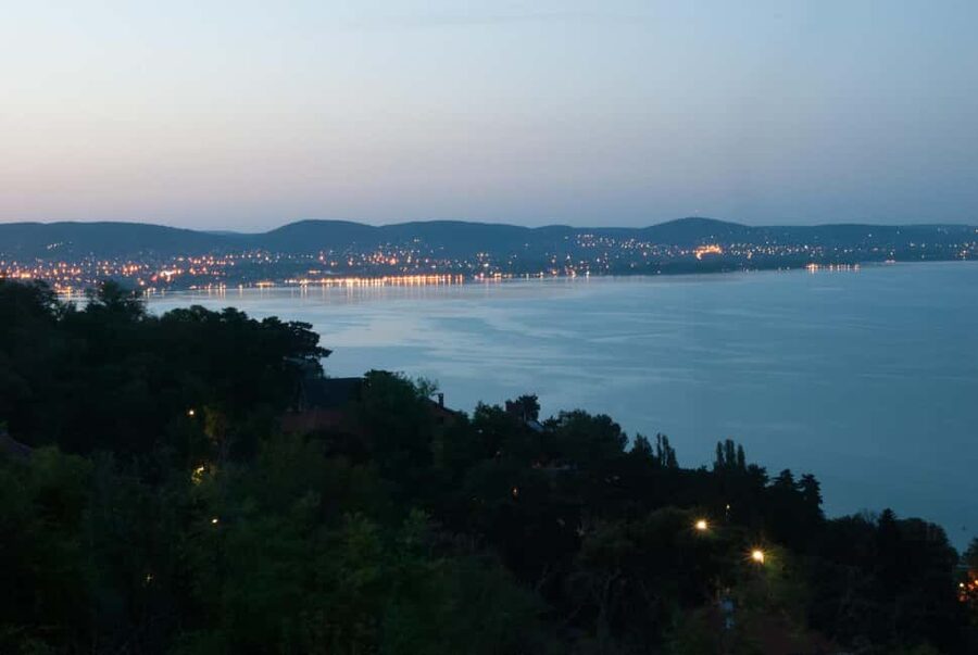 Budapest: Tihany Peninsula Hike and Abbey Day Trip - The 8 to 10 km panoramic hike: viewpoints, lavender season, and volcanic vibes