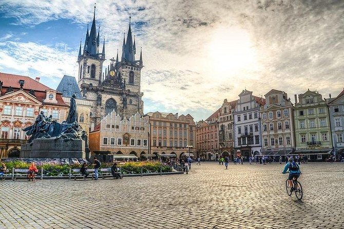 Budapest to Prague Private transfer with 2 hour sightseeing stop - Choosing your stop: Bratislava, Kutna Hora, and the rest of your options