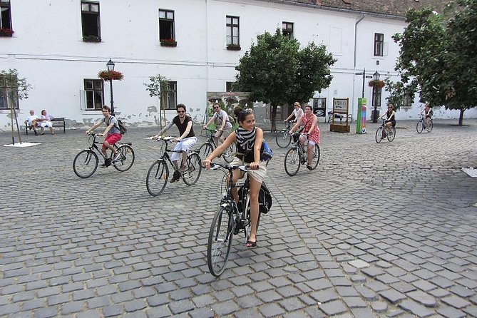 Budapest to Szentendre bike & boat tour - Szentendre: how to use your hour