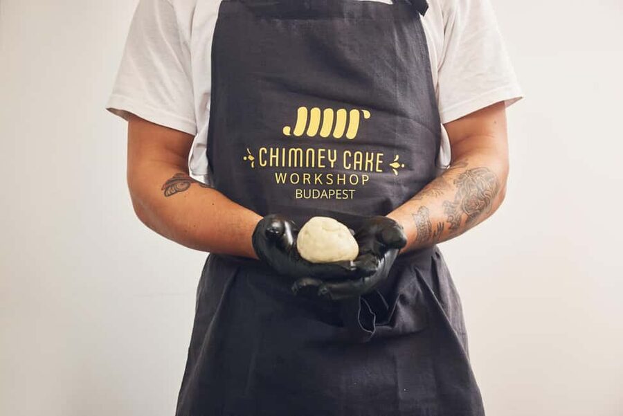 Budapest: Traditional Chimney Cake (Kürtőskalács) Workshop - Should You Book This Kürtőskalács Workshop?