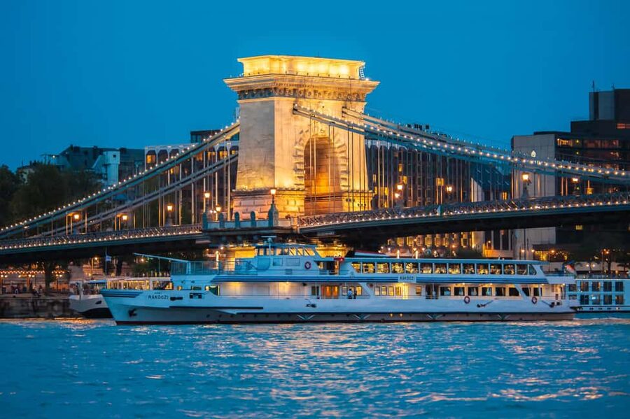 Budapest: Unlimited Prosecco & Aperitivo Sightseeing Cruise - Why the Danube at night makes Budapest feel different fast