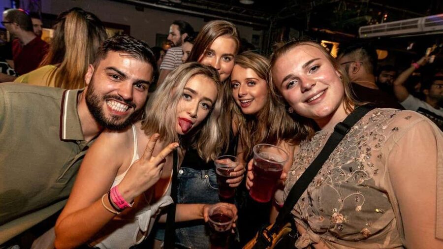 Budapest: Unmissable Bar Crawls with Shots & VIP Club Entry - Logistics You Should Not Ignore (Because They Affect the Night)