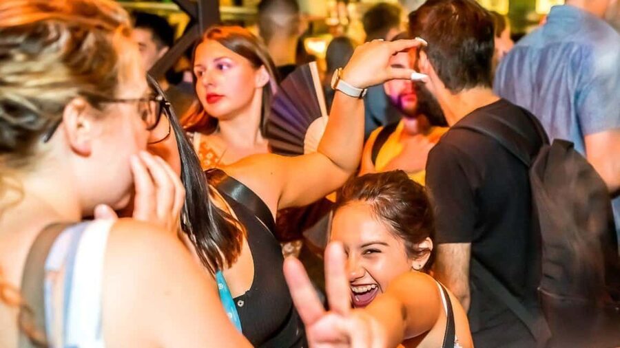 Budapest: Unmissable Bar Crawls with Shots & VIP Club Entry - What Each Night Feels Like, So You Can Choose Confidently