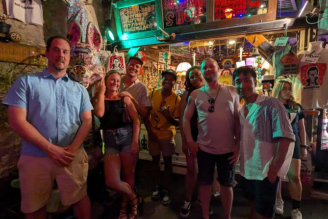 Budapest Vibe: Ruin Bars, Street Art and Culture Tour - Stop 2: Erzsébetváros Street Art Walk That Actually Teaches You How to Look