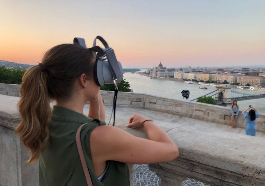 Budapest: Virtual Reality Tour in 8 Languages - Who this Budapest VR tour suits best
