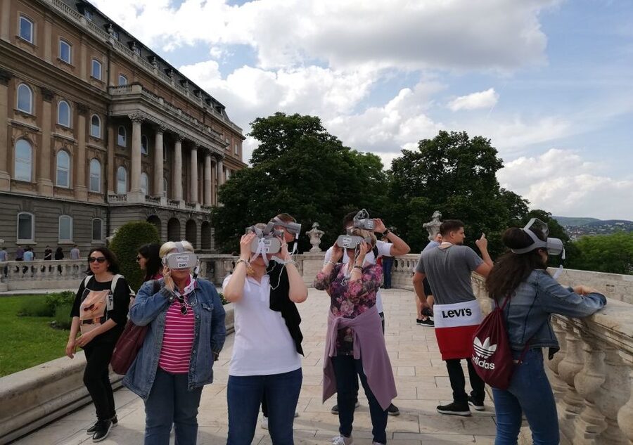 Budapest: Virtual Reality Tour in 8 Languages - What you actually see inside the headset