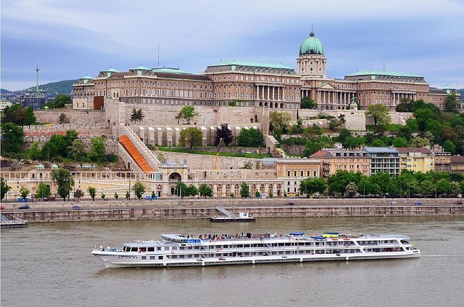 Budapest Walking Tour: Explore Top Sights & Hidden Gems - Time, Pace, and What Your Guide Does For You