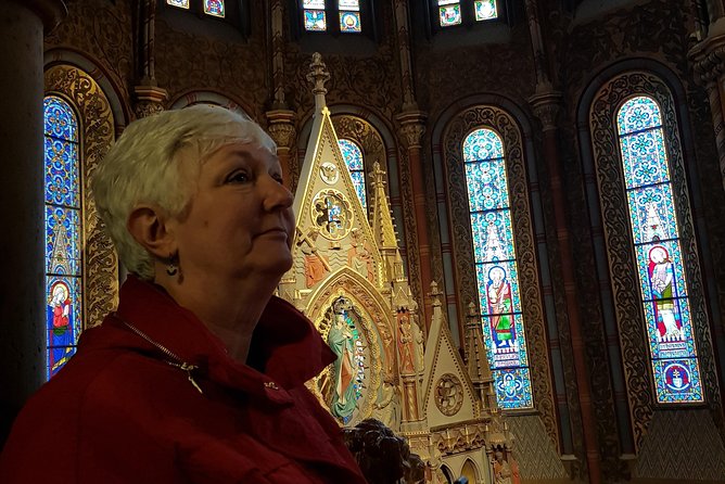 Budapest Walking Tour with Your Private Guide: 10+ Highlights - Sandor Palace and Matthias Church: Toward the Royal Core
