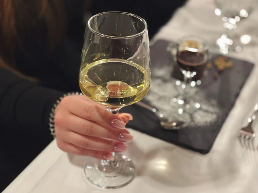 Budapest: Wine & Dine Cruise on the Danube - Bálna Budapest, Buda Castle, and the Chain Bridge Wall of Views