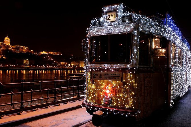 Budapest Wonderland - A Christmas Market Tour with Chimney Cake & Mulled Wine - Szent István Square Christmas Market: where the big lights meet the food