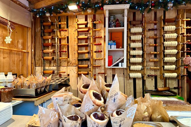 Budapest Wonderland - A Christmas Market Tour with Chimney Cake & Mulled Wine - Chimney cake at the dedicated shop: the best treat moment of the day