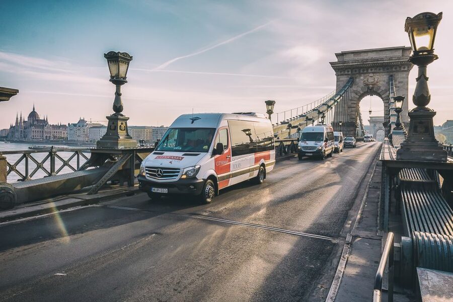 Castle District & Pest Driving Tour with Danube River Cruise - How the 4-hour combo fits real schedules