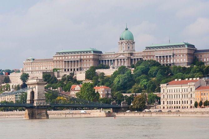 Classic Walk in Budapest Historical Center - Why this Pest walking loop fits first-time Budapest days