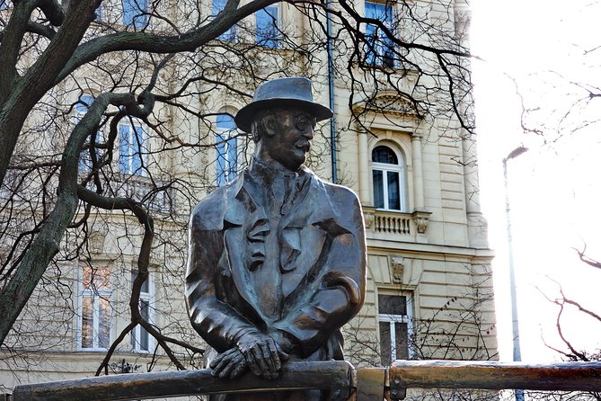 Communism in Hungary with a Historian - St. Stephen’s Basilica and religion under a party state