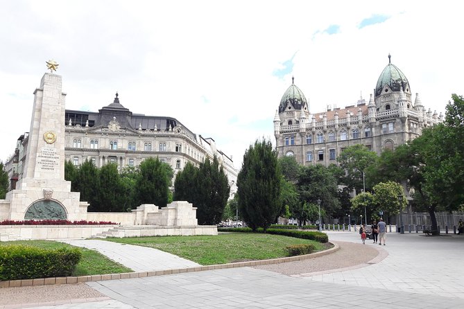 Comprehensive sightseeing tour - Saint Stephen’s Basilica: The Included Ticket Moment