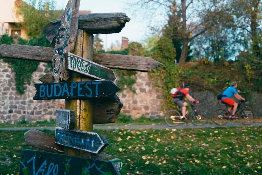 Danube Bend Day Trip - Nature Escape to Zebegény - Zebegény: a quiet village break before the hike