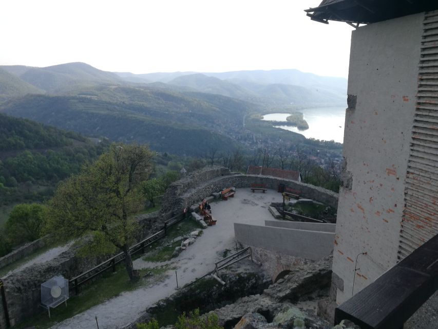 Danube Bend: Private 8-Hour Full Board Tour from Budapest - The Lunch Break: 3 Courses, à la carte, and a Traditional Setting