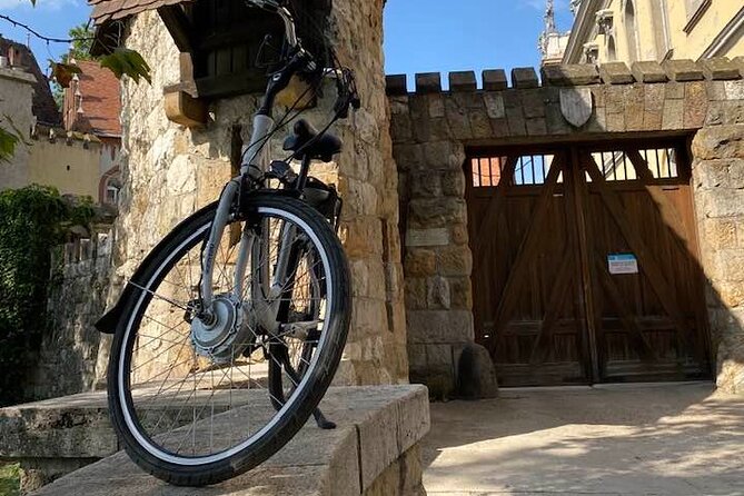 E-Bike Guided Tour in Castle Hill Budapest - Meeting point, ride basics, and what to expect on the road