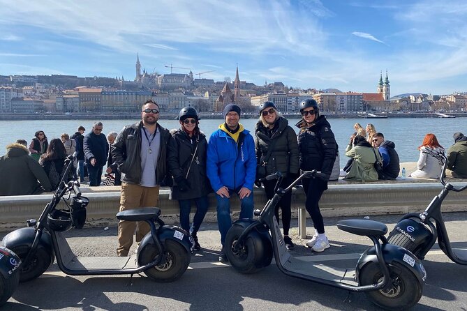 E-Scooter Half-Day Private Tour in Budapest with Food Tastings - The quirky stop: Kolodko Tank Miniszobor