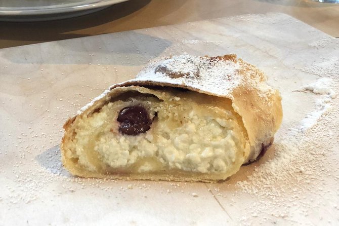 Enjoy a Hungarian Strudel Class & Local Wine Tasting - The Lesson Pace: Snacks While It Bakes, Then You Sit Down