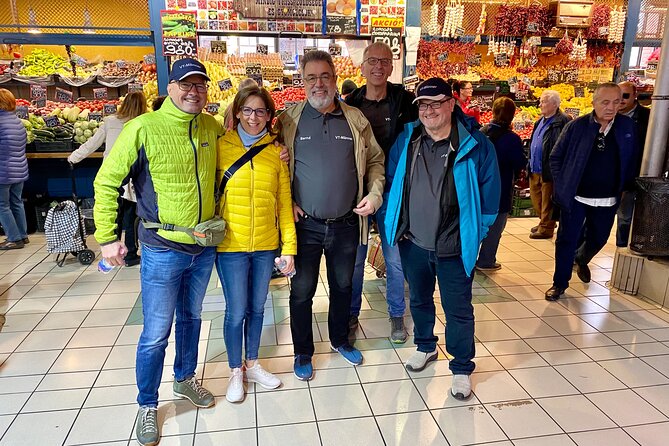 Exclusive Market Tour Budapest -Private Food Experience & Tasting - Private Group Size, Timing, and Meeting Point Reality
