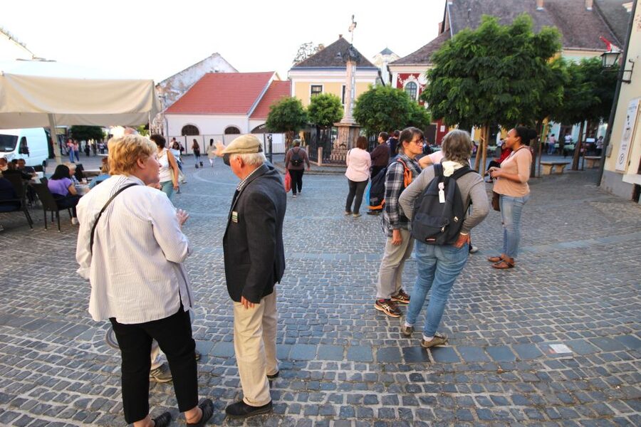 From Budapest: Danube Bend & Szentendre Tour with Lunch - Who this Danube Bend and Szentendre tour suits best