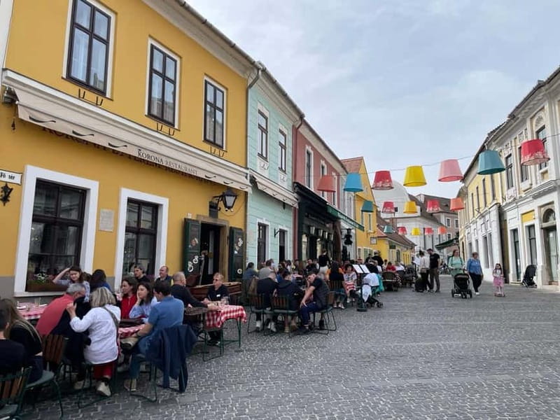 From Budapest: Szentendre Day Trip with Street Food - Getting There by Train and Staying on Schedule