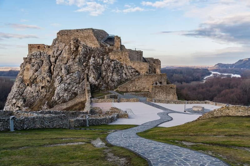 From Vienna: Bratislava& Budapest Day Tour with Photographer - Who should book this tour, and who should skip it