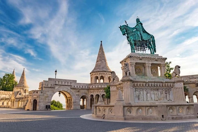 From Vienna: Budapest Small-Group Guided Day Tour - Citadella photo stop and the drive in